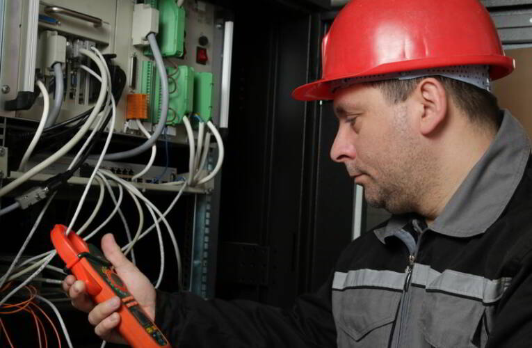 Zawodowe kursy on-line – prosta droga do zdobycia uprawnień technicznych