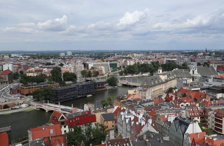 Jak zorganizowane jest gospodarowanie odpadami w dużych miastach?